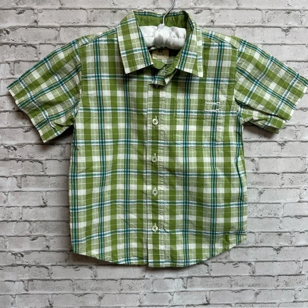 Old Navy Boys 4T Green Plaid Button Up Shirt Pockets Short Sleeves